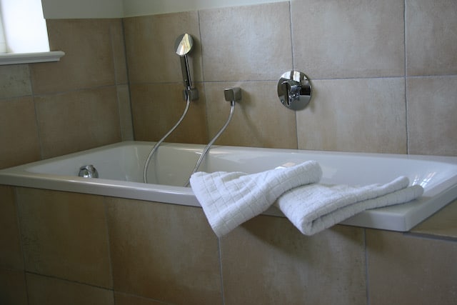 Seaside Rosenhagen Ferienhaus Meerzeit Badewanne